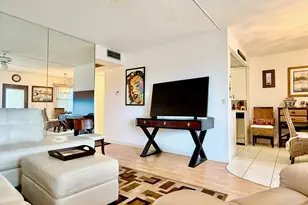 4046 Guildford C, Boca Raton, FL 33434 - Photo 5