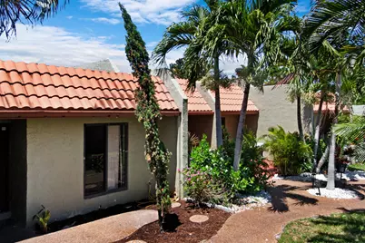 153 SE 7th Street #G-1, Deerfield Beach, FL 33441 - Photo 1