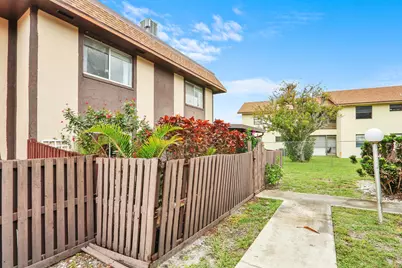 2116 Sherwood Forest Boulevard #28, West Palm Beach, FL 33415 - Photo 31