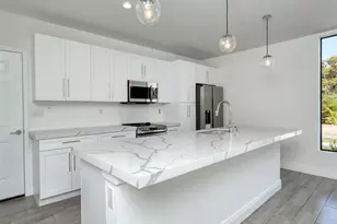 102 NW 41st St, Oakland Park, FL 33309 - Photo 3