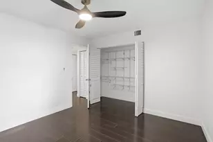 110 NW 70th St, Boca Raton, FL 33487 - Photo 17