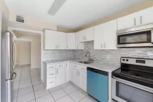 4152 Inverrary Dr, Lauderhill, FL 33319 - Photo 3