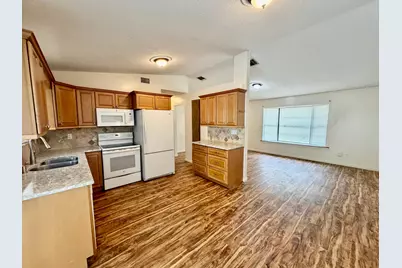 7902 Banyan Street, Fort Pierce, FL 34951 - Photo 3