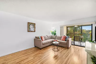 10110 Cedar Point Boulevard #305, Boynton Beach, FL 33437 - Photo 5
