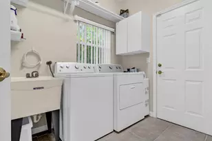 6546 NW 112th Ave, Parkland, FL 33076 - Photo 29