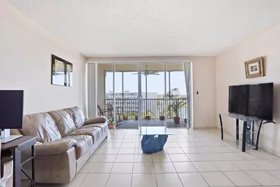 1750 NE 191st Street #811, North Miami Beach, FL 33179 - Photo 3