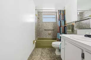 1750 NE 191st St, North Miami Beach, FL 33179 - Photo 27