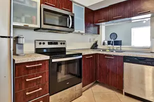 720 NW 91st Terrace, Plantation, FL 33324 - Photo 3