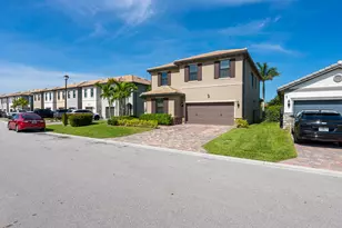 4819 Chantilly Rd, Lake Worth, FL 33467 - Photo 3
