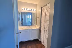 718 Executive Center Dr, West Palm Beach, FL 33401 - Photo 7