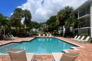 718 Executive Center Dr, West Palm Beach, FL 33401 - Photo 15