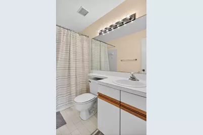 7364 Pinewalk Drive S, Margate, FL 33063 - Photo 35