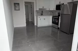 935 Jefferson Ave, Miami Beach, FL 33139 - Photo 1