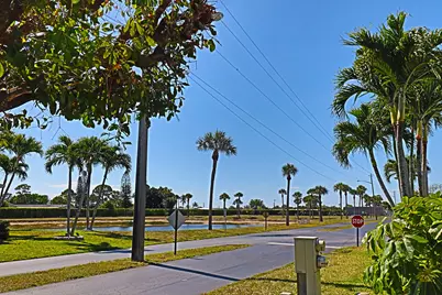 48002 Jaruco Bay, Boynton Beach, FL 33436 - Photo 5