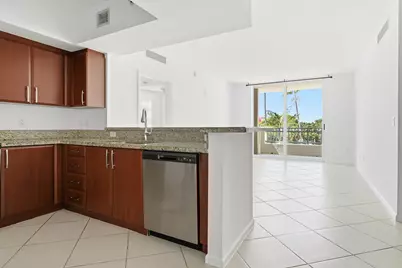 403 S Sapodilla Avenue #218, West Palm Beach, FL 33401 - Photo 1