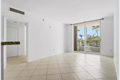 403 S Sapodilla Avenue #218, West Palm Beach, FL 33401 - Photo 5