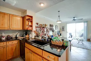 2012 Alta Meadows Ln, Delray Beach, FL 33444 - Photo 9
