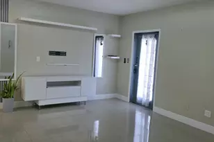 1203 Chateau Park Dr, Fort Lauderdale, FL 33311 - Photo 5