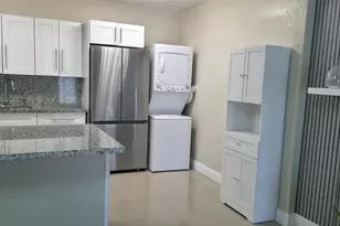 1203 Chateau Park Dr, Fort Lauderdale, FL 33311 - Photo 3