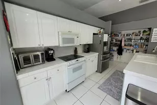 6416 Barton Creek Cir, Lake Worth, FL 33463 - Photo 3