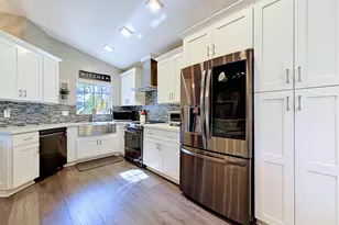 333 NW 45th Terrace, Deerfield Beach, FL 33442 - Photo 3