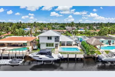 120 SE 12th Court, Pompano Beach, FL 33060 - Photo 1