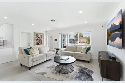 120 SE 12th Court, Pompano Beach, FL 33060 - Photo 5