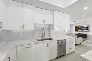 120 SE 12th Ct, Pompano Beach, FL 33060 - Photo 17