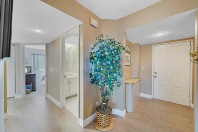 6698 10th Avenue N #327, Lake Worth, FL 33467 - Photo 13