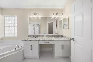 3817 Miramontes Cir, Wellington, FL 33414 - Photo 23