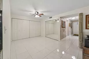 9681 E Sills Dr E, Boynton Beach, FL 33437 - Photo 9
