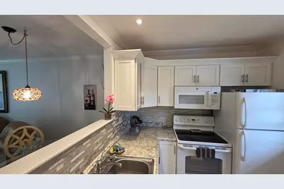 5161 W Oakland Park Boulevard #206, Lauderdale Lakes, FL 33313 - Photo 5
