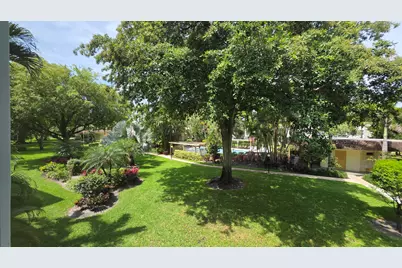 5161 W Oakland Park Boulevard #206, Lauderdale Lakes, FL 33313 - Photo 11