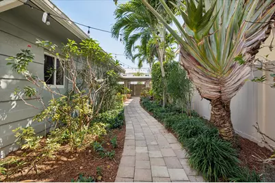 1123 NE 14th Avenue #2, Fort Lauderdale, FL 33304 - Photo 5