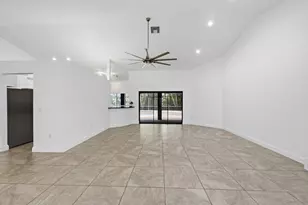 9033 NW 47th Ct, Coral Springs, FL 33067 - Photo 9