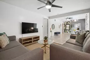 1123 NE 14th Ave, Fort Lauderdale, FL 33304 - Photo 9