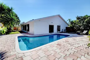 17768 Maplewood Dr, Boca Raton, FL 33487 - Photo 41