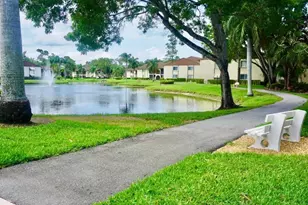 441 Pine Glen Ln, Greenacres, FL 33463 - Photo 17
