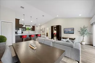 11863 Wimbledon Circle, Wellington, FL 33414 - Photo 23