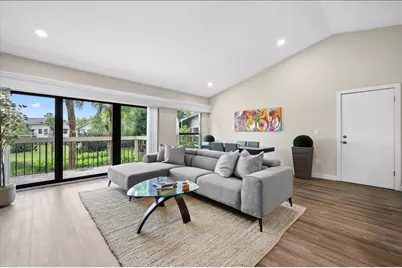11863 Wimbledon Circle #542, Wellington, FL 33414 - Photo 3