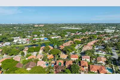 484 NW 38th Terrace, Deerfield Beach, FL 33442 - Photo 39