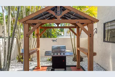 484 NW 38th Terrace, Deerfield Beach, FL 33442 - Photo 29