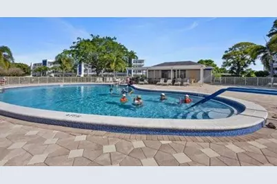 4028 Berkshire #B, Deerfield Beach, FL 33442 - Photo 19