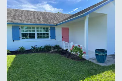 8014 SE Carlton Street, Hobe Sound, FL 33455 - Photo 1