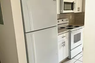 7085 Nova Dr, Davie, FL 33317 - Photo 7