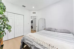 3253 W 106th Terrace, Hialeah, FL 33018 - Photo 29