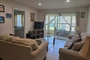 177 Lake Dora Dr, West Palm Beach, FL 33411 - Photo 13