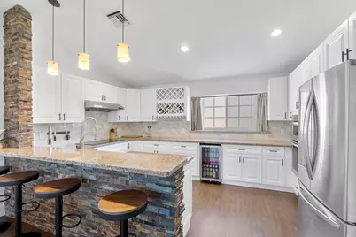 9800 NW 9th Court, Plantation, FL 33324 - Photo 13
