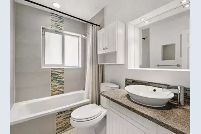 330 SE 10th Street, Pompano Beach, FL 33060 - Photo 11