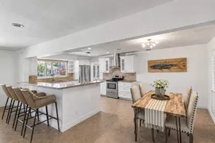 330 SE 10th St, Pompano Beach, FL 33060 - Photo 1